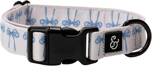Lucy & Co. Dog Collar - Durable Lightweight Designer Collar for Pets - Adjustable Metal Safety Buckel - Medium - White with Blue Bows