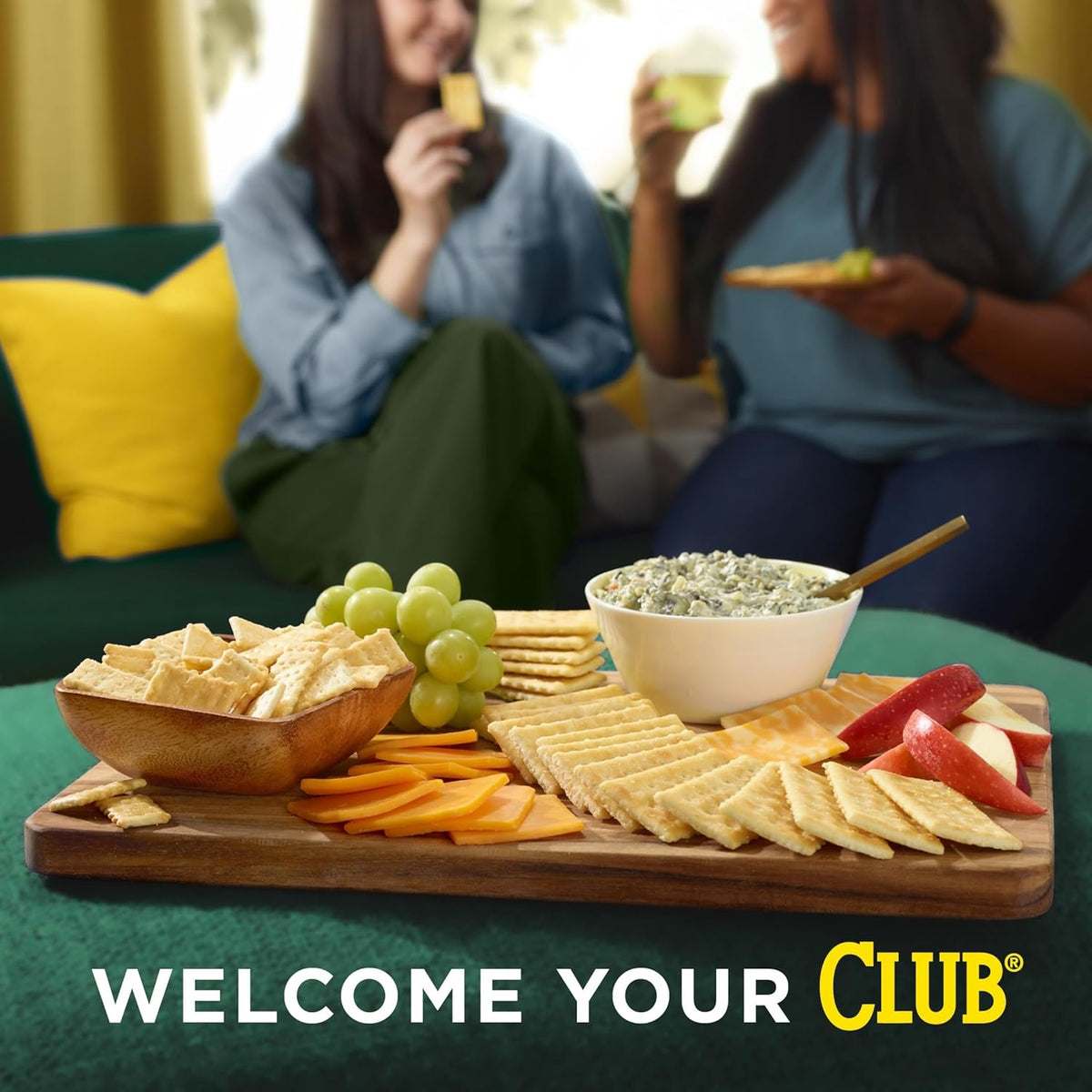 Club Crackers, Lunch Snacks, Snack Crackers, Sweet Hawaiian, 13.7oz Box (1 Box)