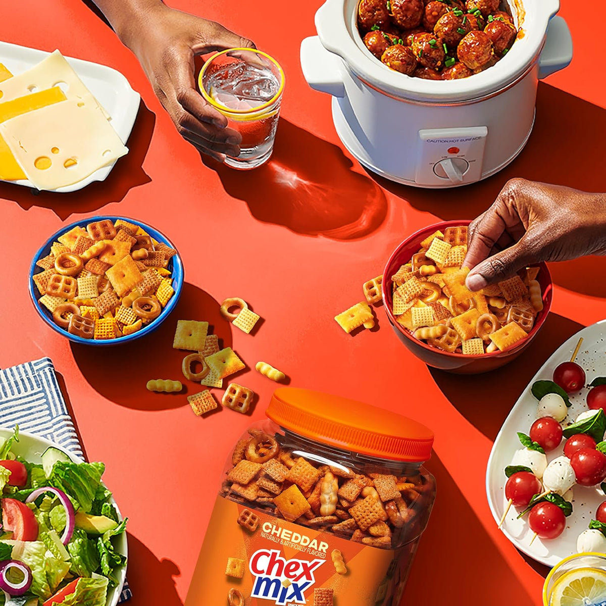 Chex Mix Cheddar Snack Mix, Salty Snacks Tub, 20 oz